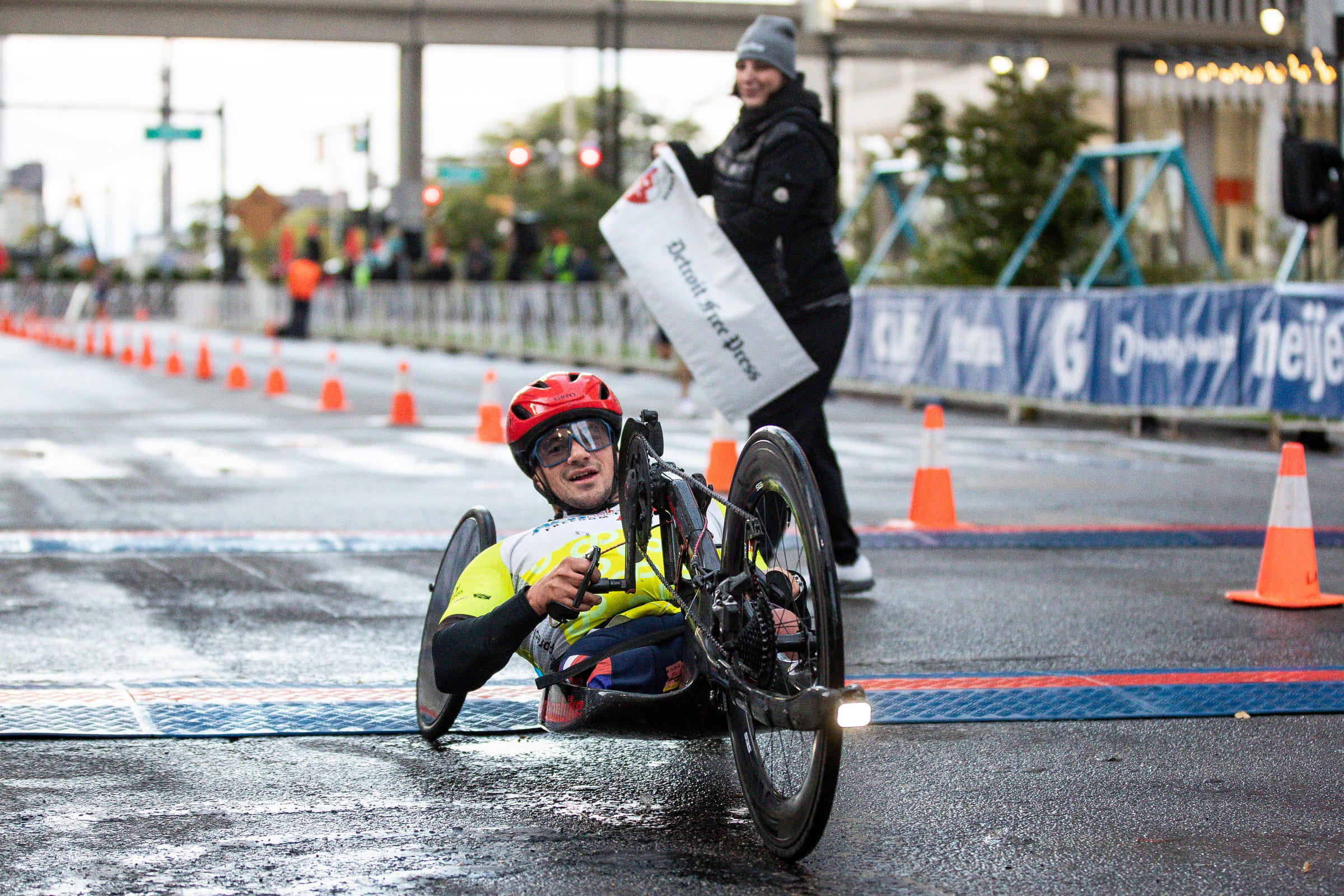 Boston winner Zach Stinson takes Free Press Marathon handcycle division