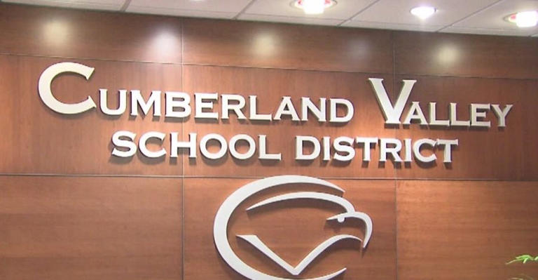 Cumberland Valley School Board reinstates assembly featuring ’30 Rock’ star after special meeting