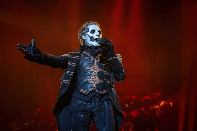 Has Ghost S Papa Emeritus Iv Played His Final Show See What Happened At Tour Closer