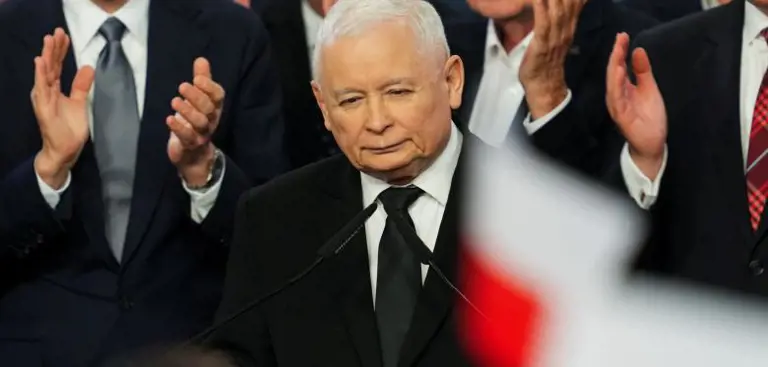 Polens Regierungspartei PiS verliert die Mehrheit, wird aber stärkste Kraft