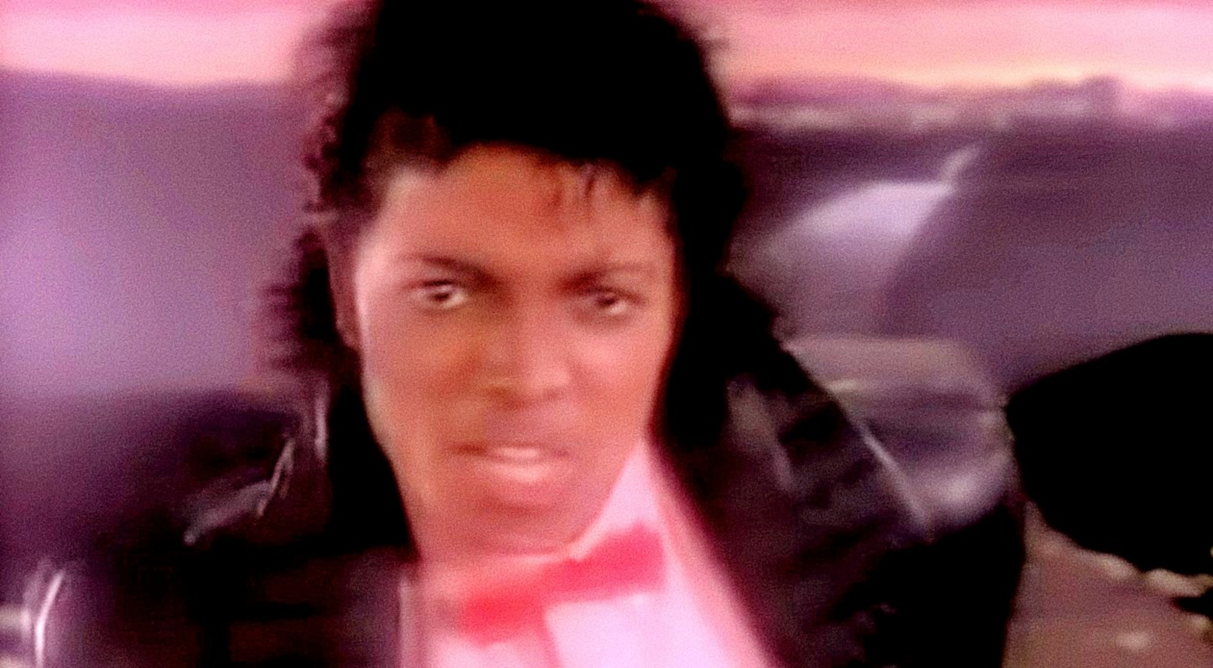 Джексон билли джин клип. Michael Jackson Billie Jean 1993. Michael Jackson шансон ТВ. Maikl Jackson Billie Jean. Billie Jean Michael Jackson клип.