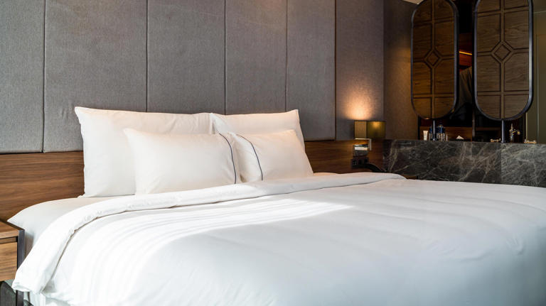 How to Make Your Bed Feel Like a 5-Star Hotel Mattress