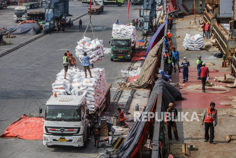 Melonjak Tajam, BPS: Impor Beras 2023 Naik 613 Persen