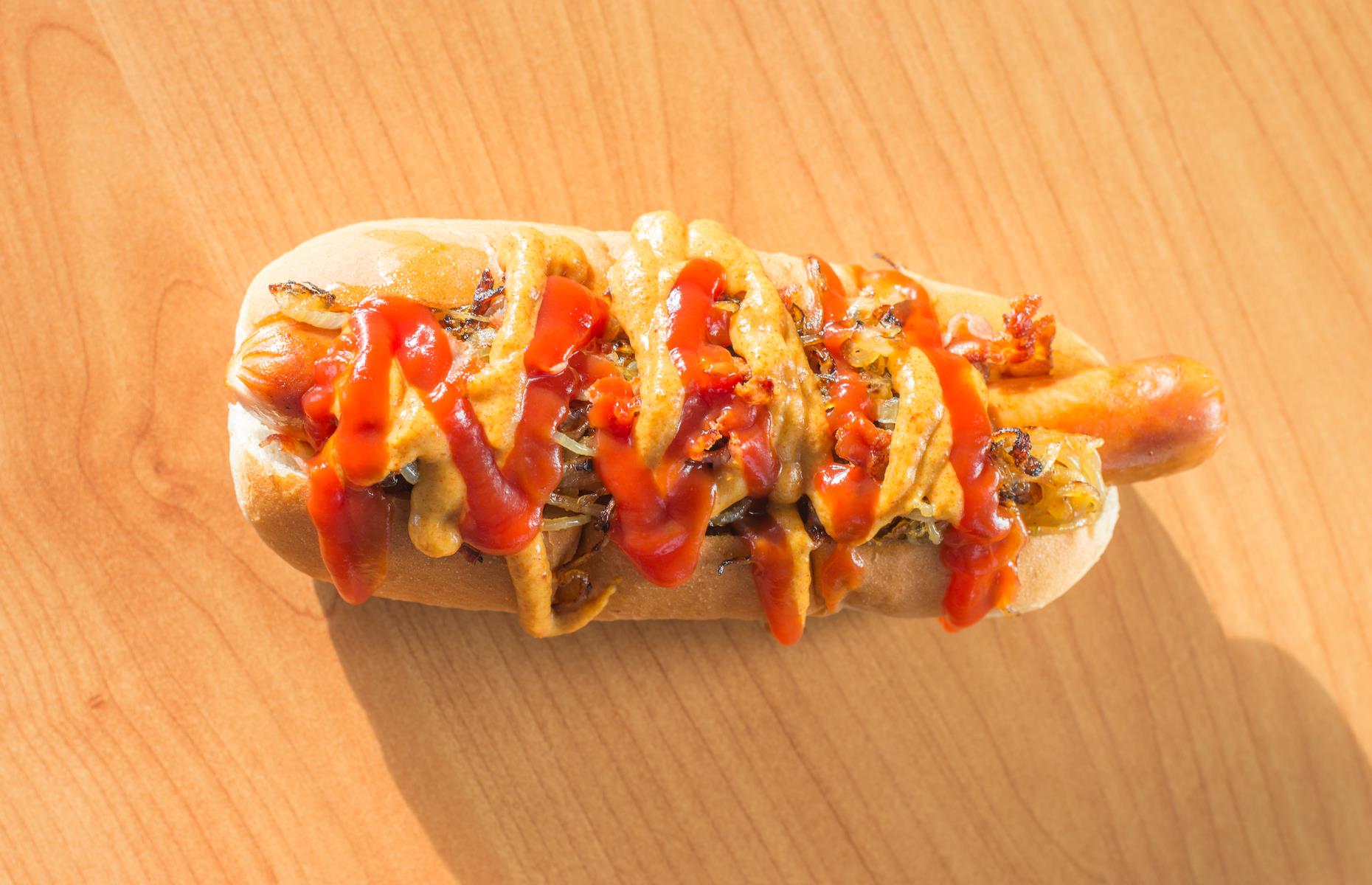 14 American Hot Dog Styles The Rest Of The World Think Are Weird