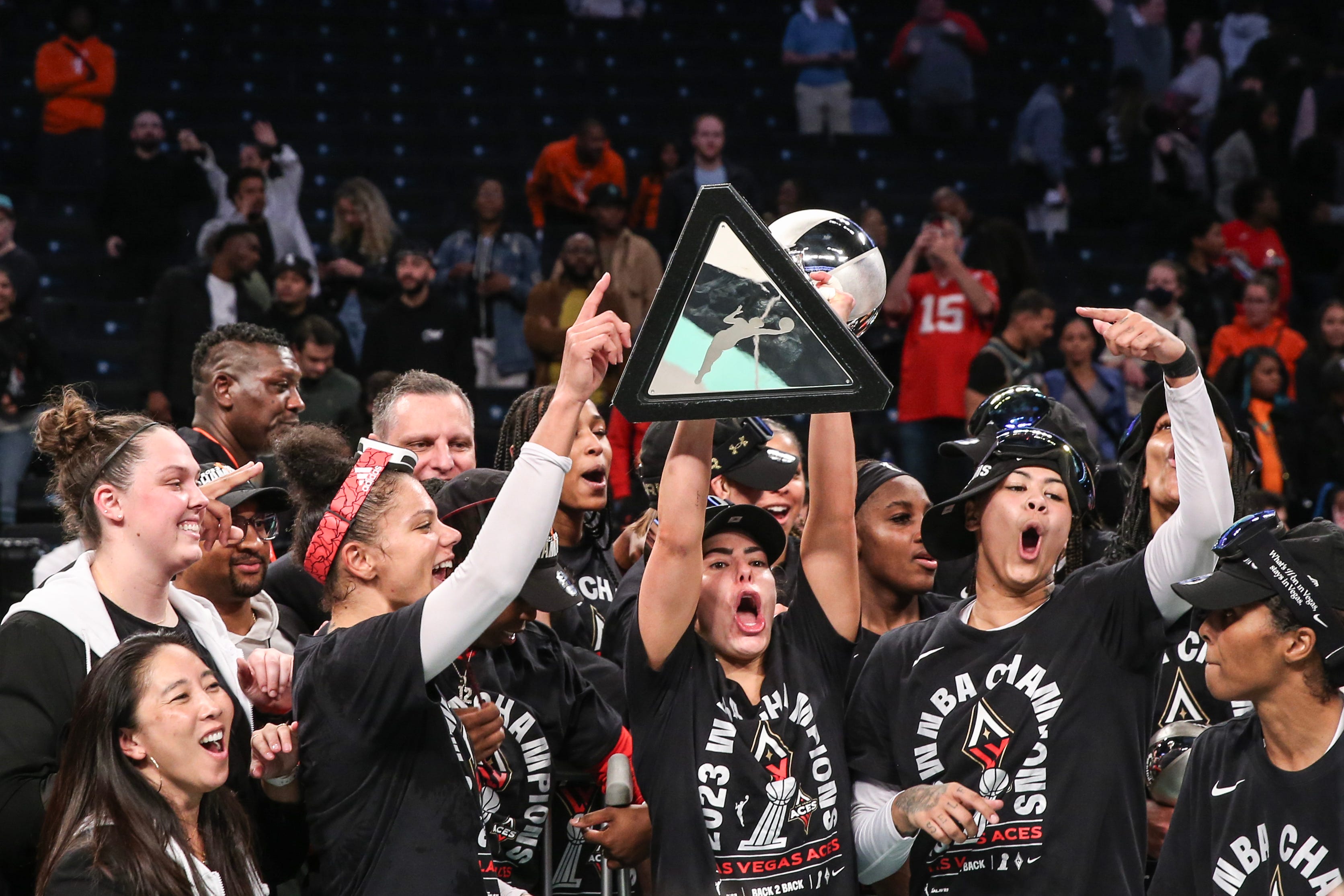 With Dawn Staley Courtside, Ex-South Carolina Basketball Star A'ja ...