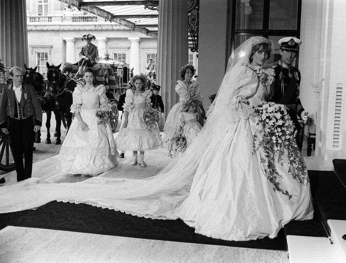 <p>The newlyweds also arrived at the private entrance of Buckingham Palace for their reception, wedding party in tow.</p>