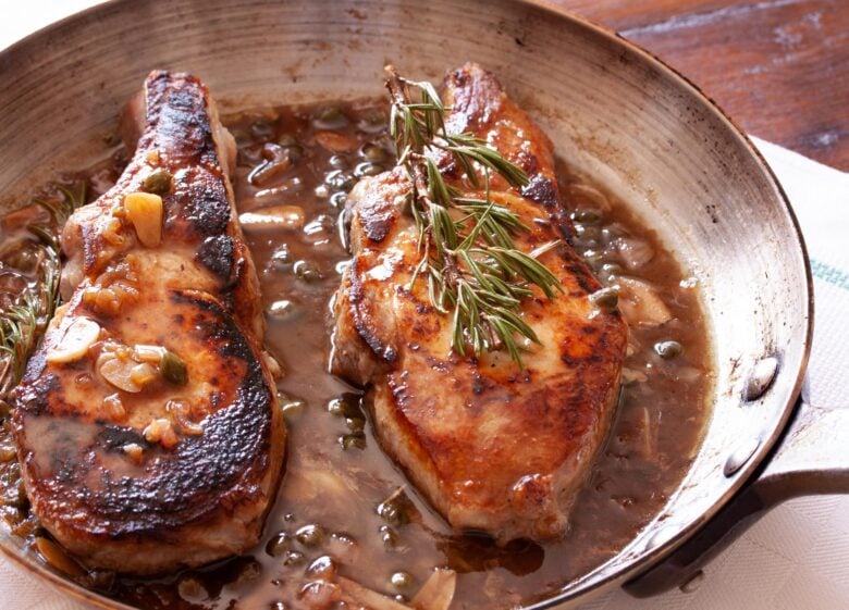 Pork Chops With Sweet Sour Sauce   AA1ivDP5.img