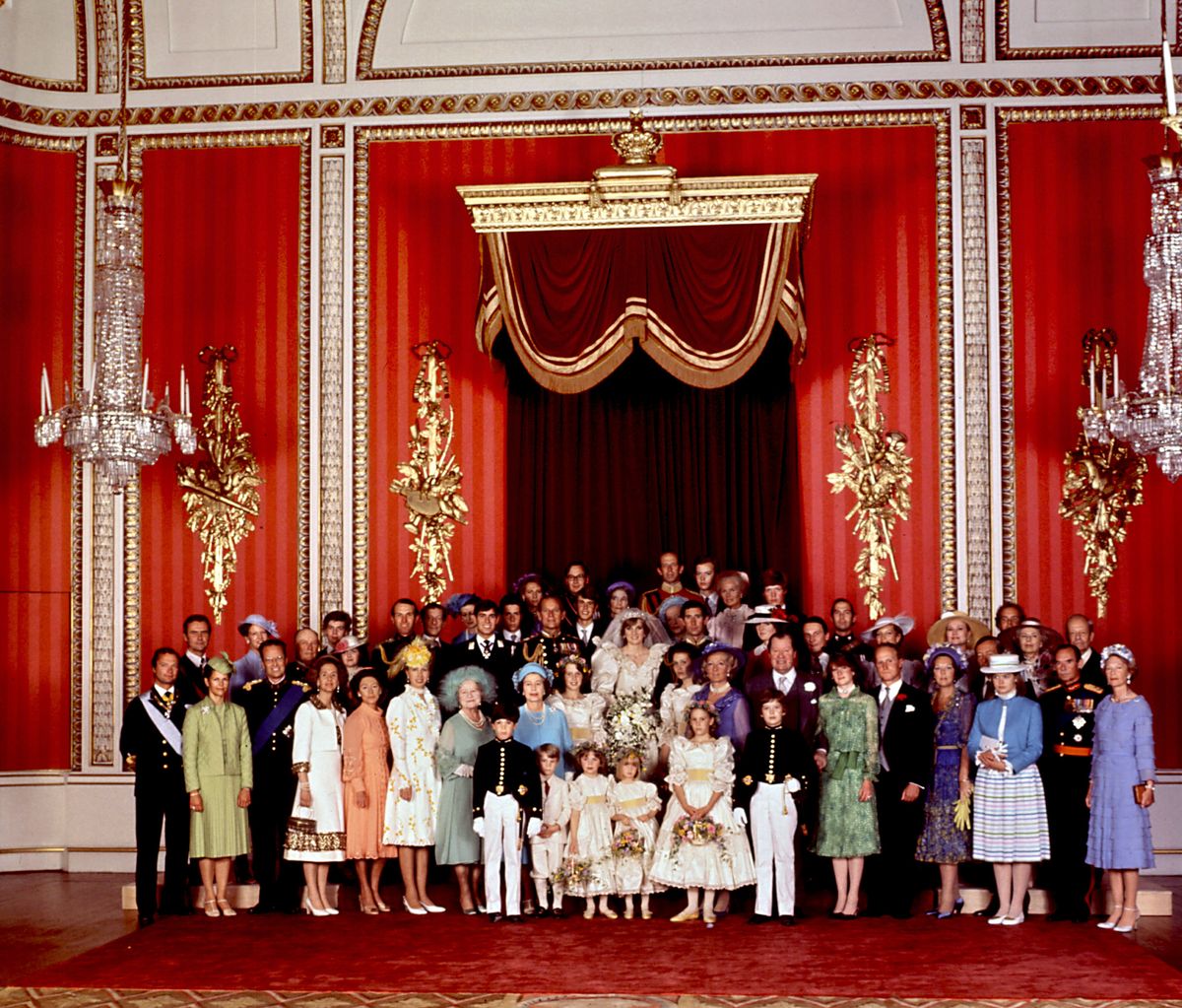 <p>Remember cramming into your high school club photo? This was a lot like that, except instead of a bunch of ultimate frisbee kids, it's a giant group of all of Europe's royal families. Casual.</p>