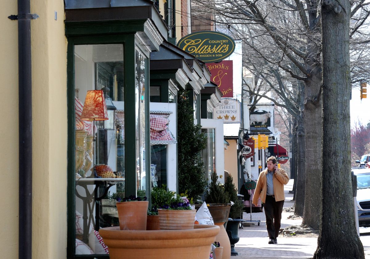 <p>Known as the "<a href="http://visitmiddleburgva.com/">Horse and Hunt</a>"capital, Middleburg also packs a lot of luxury in a small town. Residents have their pick of <a href="http://visitmiddleburgva.com/eat-drink/">top-rated restaurants</a> and high-end boutiques. The famed <a href="https://www.salamanderresort.com/">Salamander Resort & Spa</a> offers an incredible escape in an exquisite setting. </p><p><a href="https://www.housebeautiful.com/design-inspiration/house-tours/g3753/suellen-gregory-virginia-townhouse/"><em>Look inside a stunning Virginia townhome »</em></a></p>