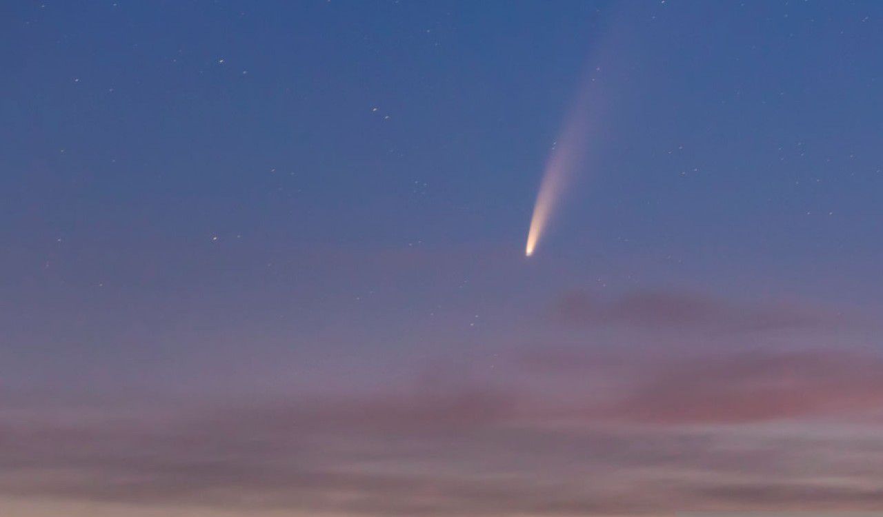Комета 2. Комета Понса Брукса 2024. Комета Понса — Брукса в городе. Комета Понса Брукса фото. Комета понса брукса когда будет видна