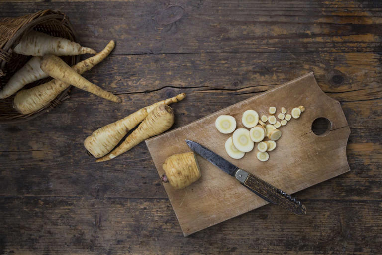 Professional FAQs: How Can You Freeze Parsnips?