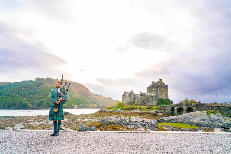 After living Scotland as a kid and bringing my family and friends back multiple times, I’ve definitely compiled an extensive list of things to do in Scotland from family-friendly activities to more luxurious or high adventure activities. I’ll share my favorites with you. Bonnie Scotland has been attracting history buffs and outdoor enthusiasts for centuries [...]