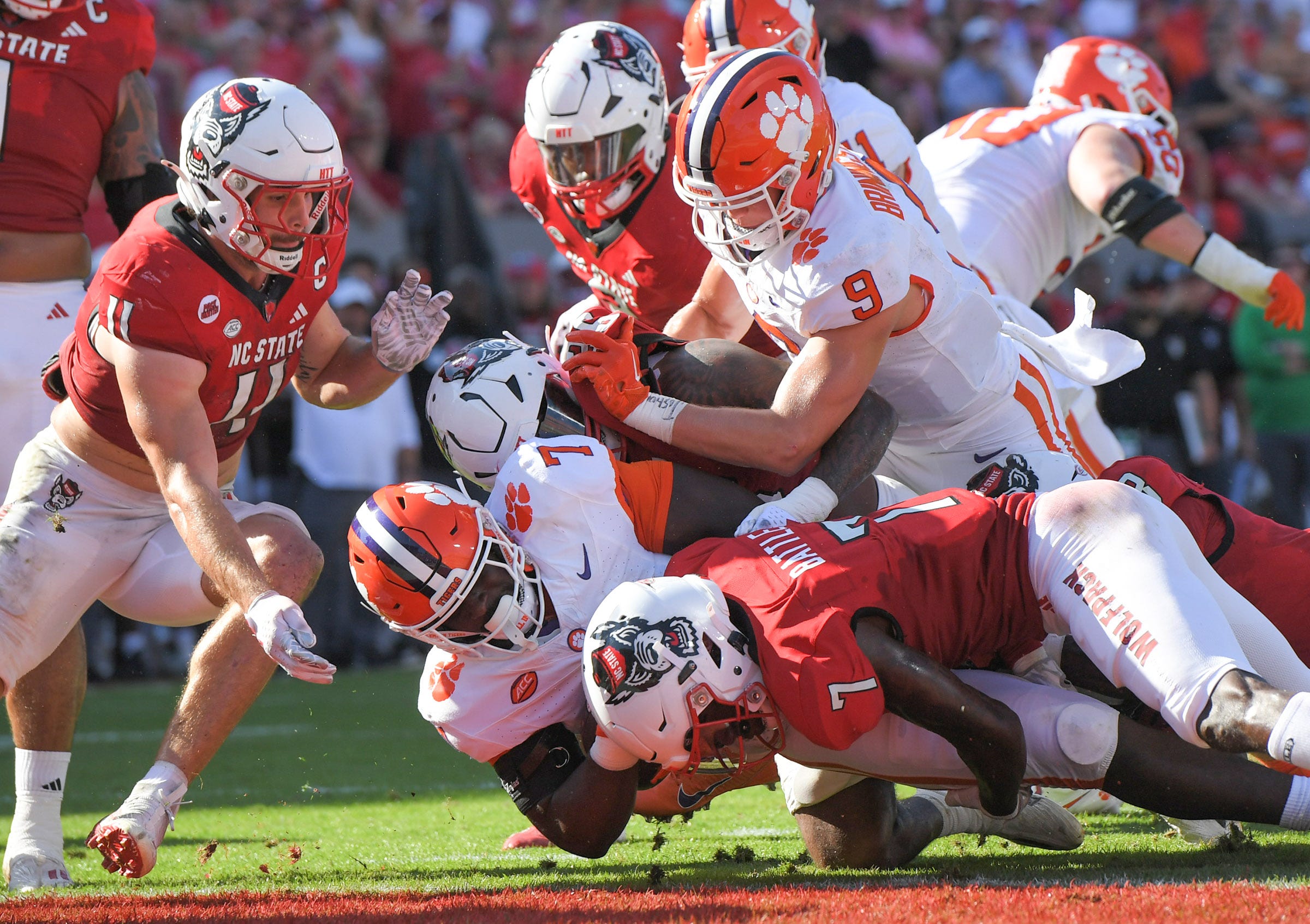 Clemson Football, Dabo Swinney Have Now Lost 4 Regular Season Games For ...