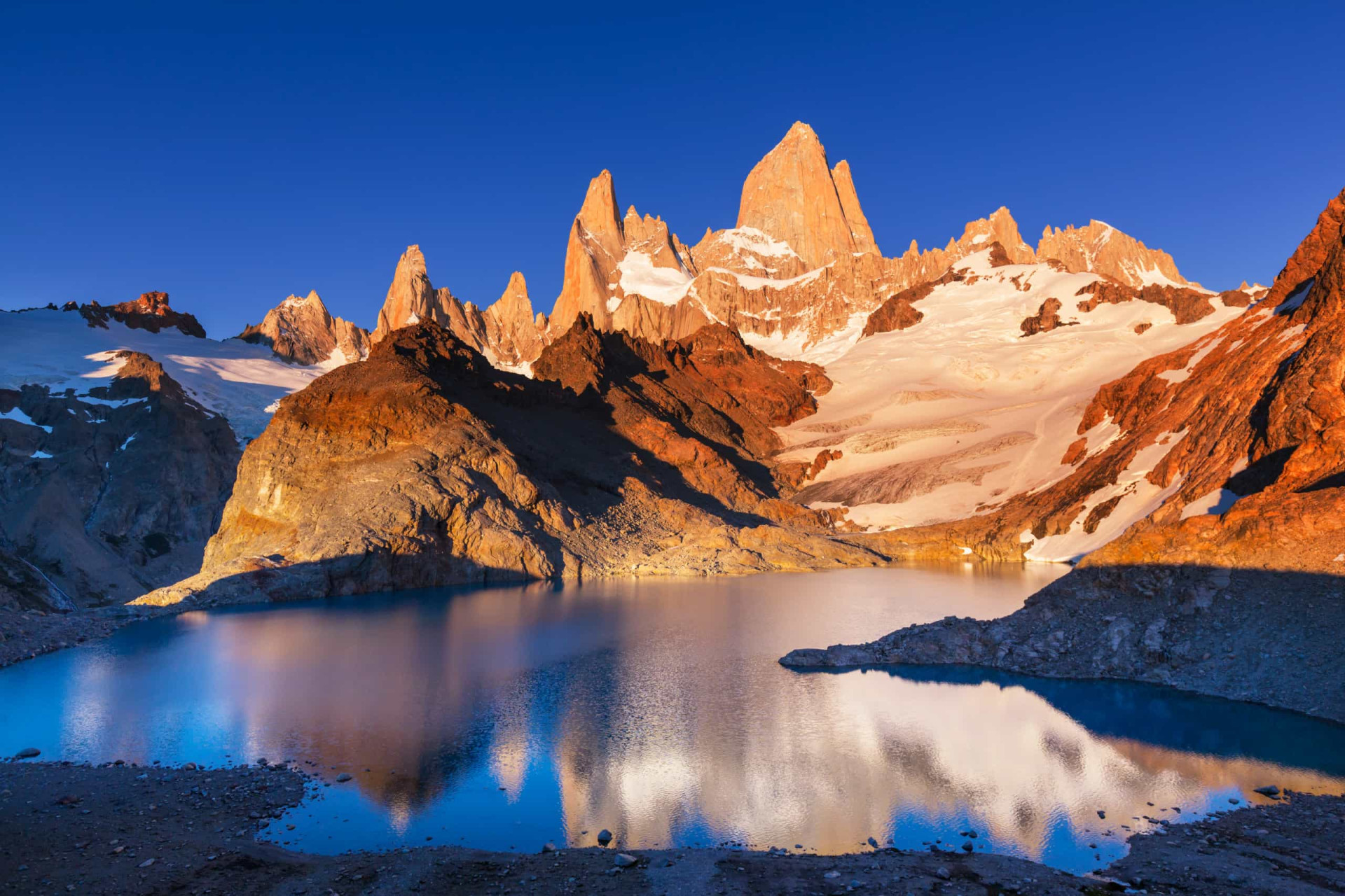 Cerro Fitz Roy is in the Los Glaciares National Park, where you will find towering mountains and incredible views. It's the perfect place for a long hike.<p><a href="https://www.msn.com/en-us/community/channel/vid-7xx8mnucu55yw63we9va2gwr7uihbxwc68fxqp25x6tg4ftibpra?cvid=94631541bc0f4f89bfd59158d696ad7e">Follow us and access great exclusive content every day</a></p>