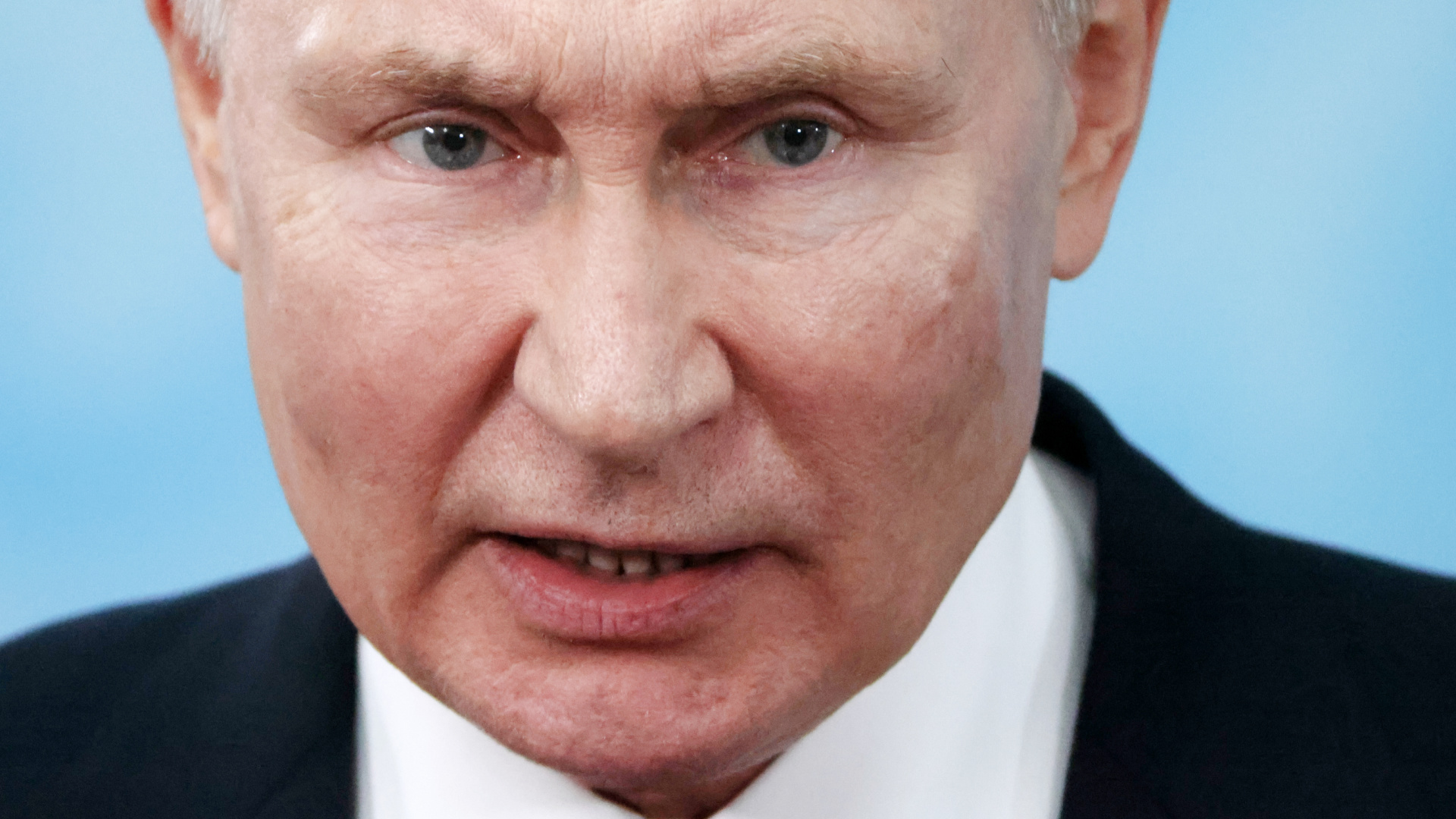 Growing up Putin: how the Russian leader's childhood made him the man ...