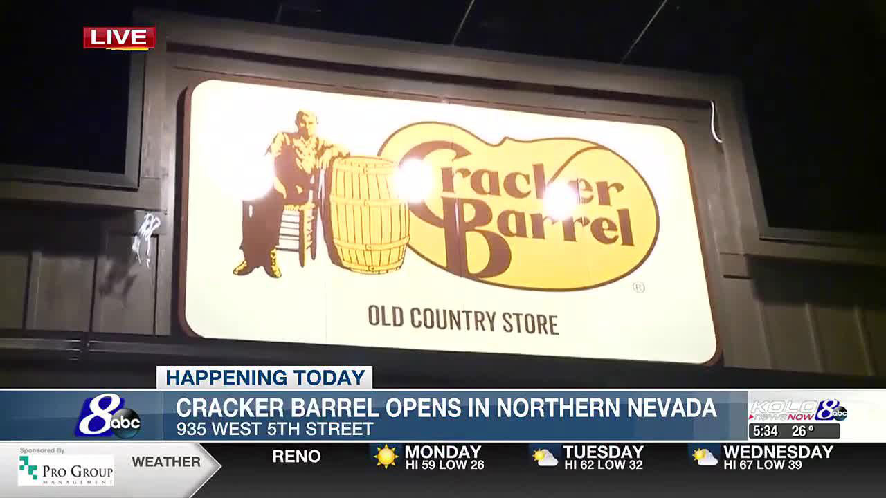 Grand opening of Cracker Barrel in Reno