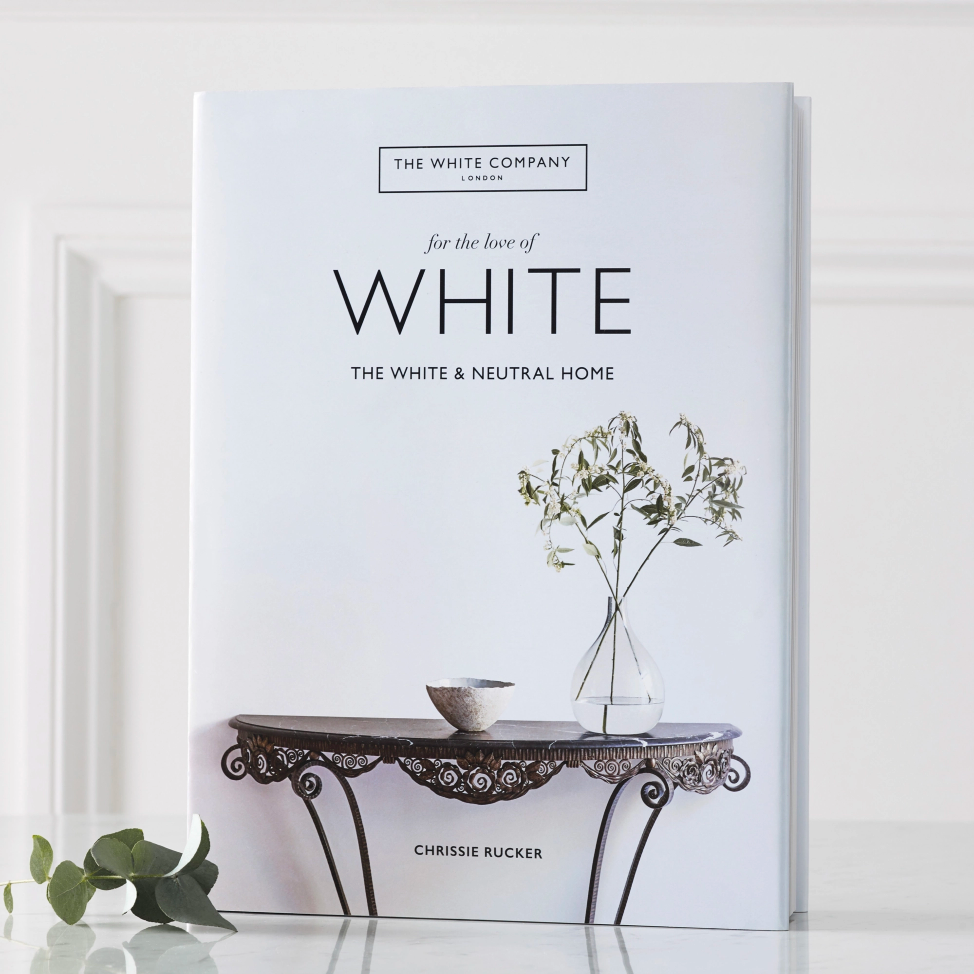 Уайт читать. Белая книга. White book.