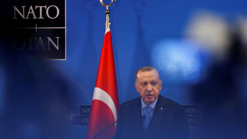 türkiye'nin eski nato daimi temsilcileri değerlendirdi: nato üyeliği, brics ve şi̇ö ülkeleriyle yakınlığın önünde engel mi?