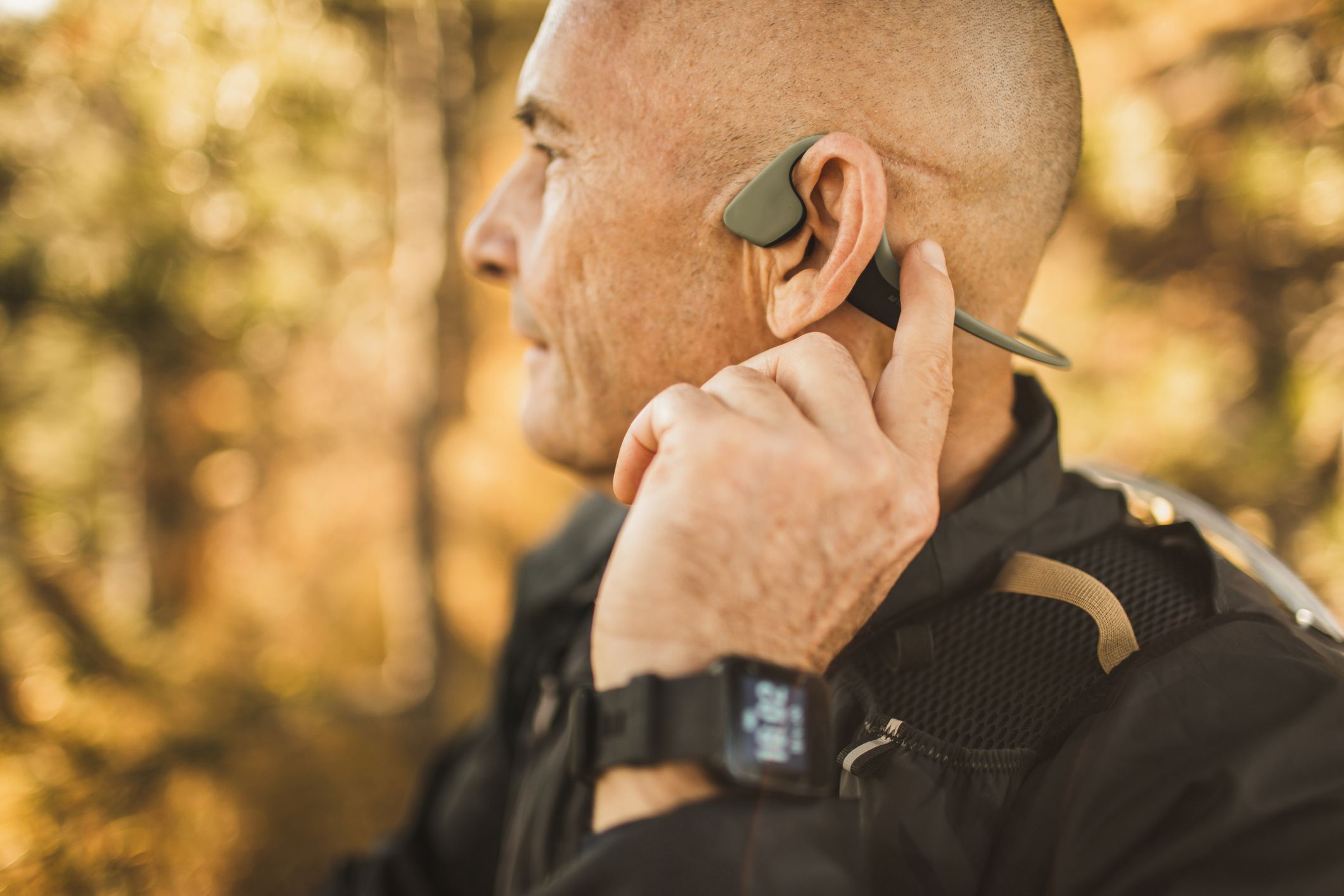 The best openear and boneconduction headphones for safer running