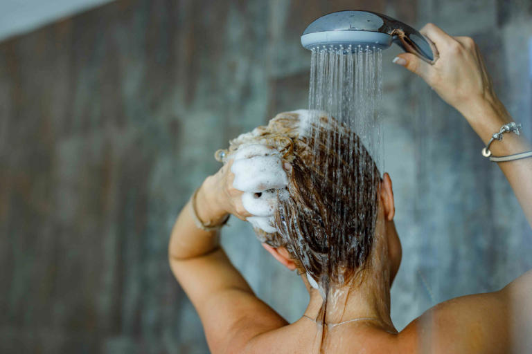 Study Finds the 3 Dirtiest Body Parts You're Forgetting to Wash in the Shower