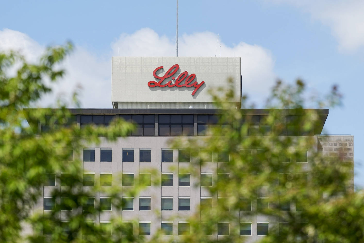 FDA approves weight loss drug from Eli Lilly that helped people lose up