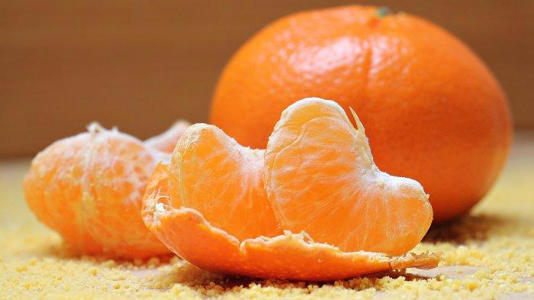 Ilustrasi jeruk, salah satu buah yang dapat meningkatkan produksi kolagen (Pixabay)