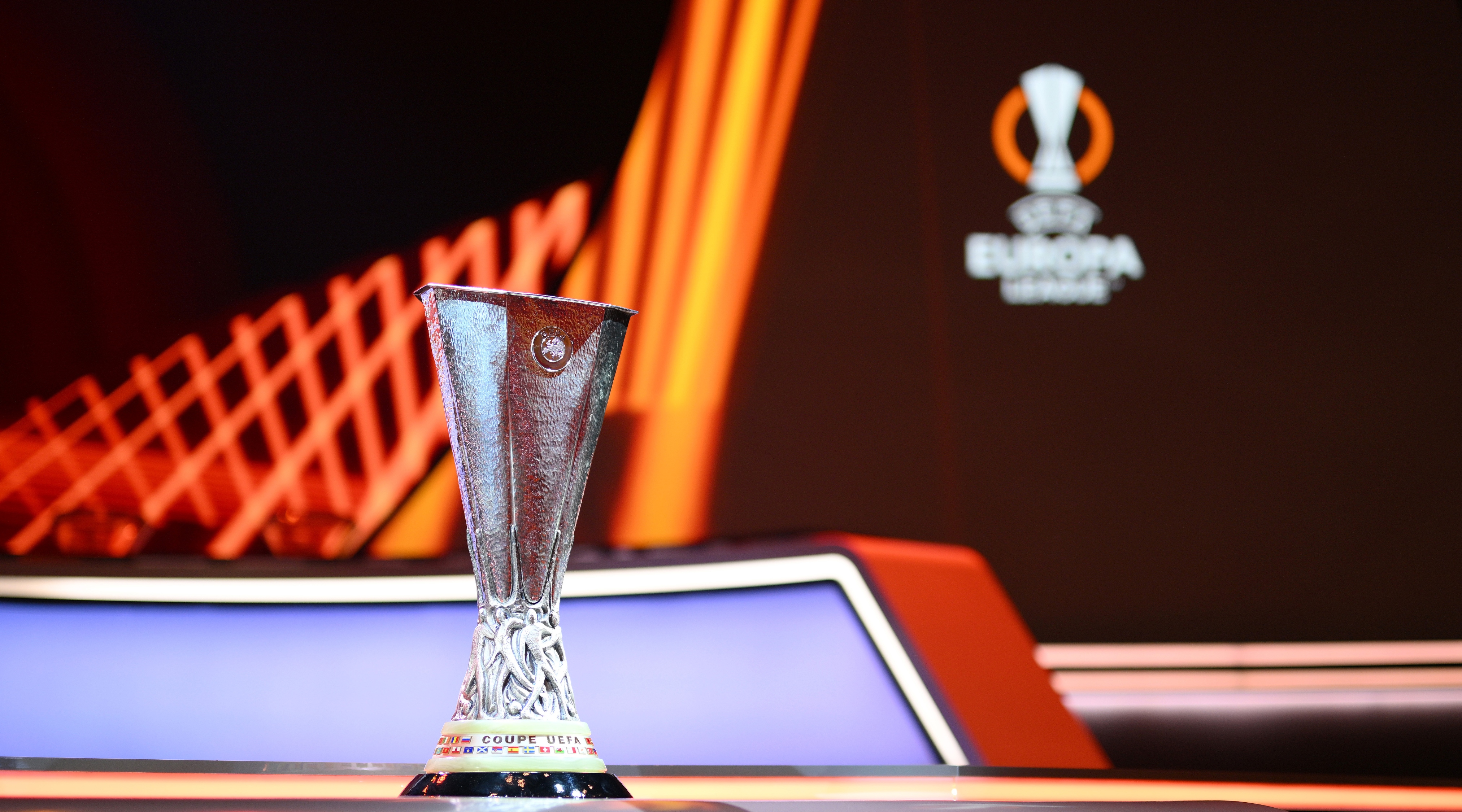 Жеребьевка лиги конференций 2024 2025. Лига Европы УЕФА. Europa League Trophy. Ocampos Europa League Trophy. JCH 2022 Group Stage.