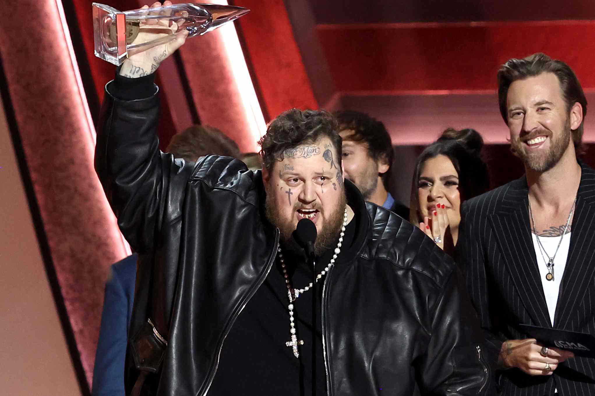 Jelly Roll Wins New Artist of the Year at CMAs Weeks Before 39th