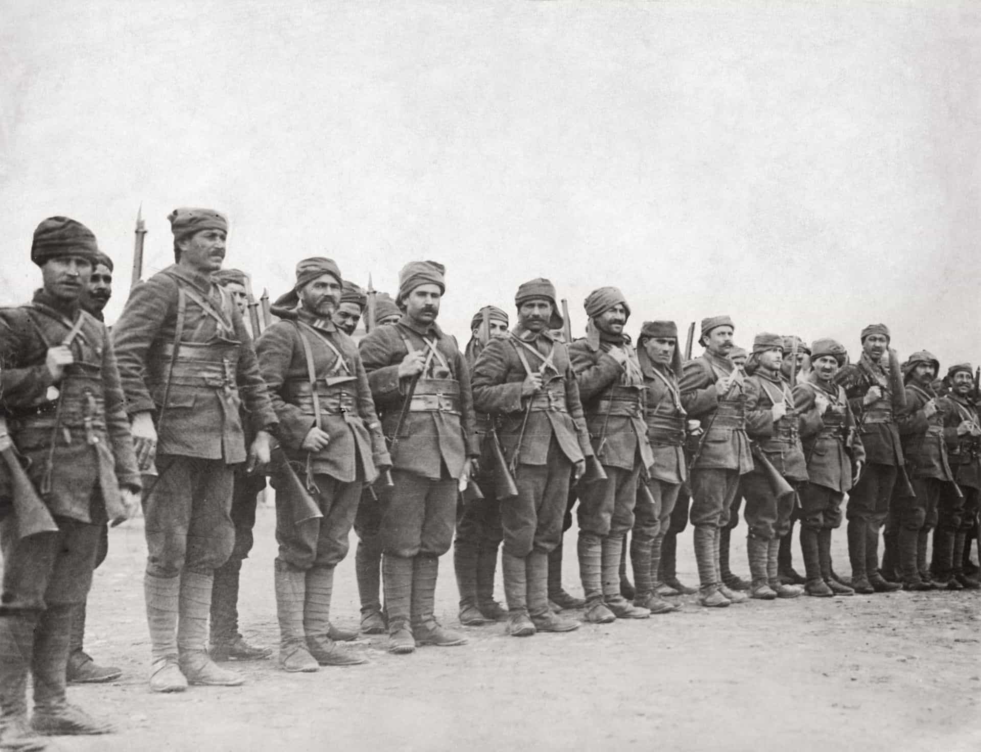 Турция во время первой мировой. Солдат Османской империи 1914. Османская Империя армия 1 мировая. Солдат Османской империи первой мировой.