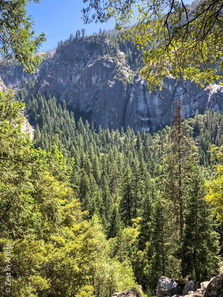 Trek to Vernal Falls a.k.a. The Mist Trail Hike: One of Yosemite's ...