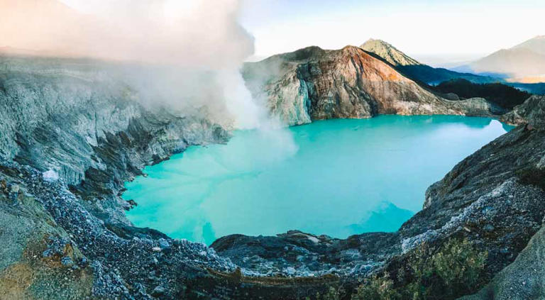Los 7 lagos más asombrosos y peculiares del planeta