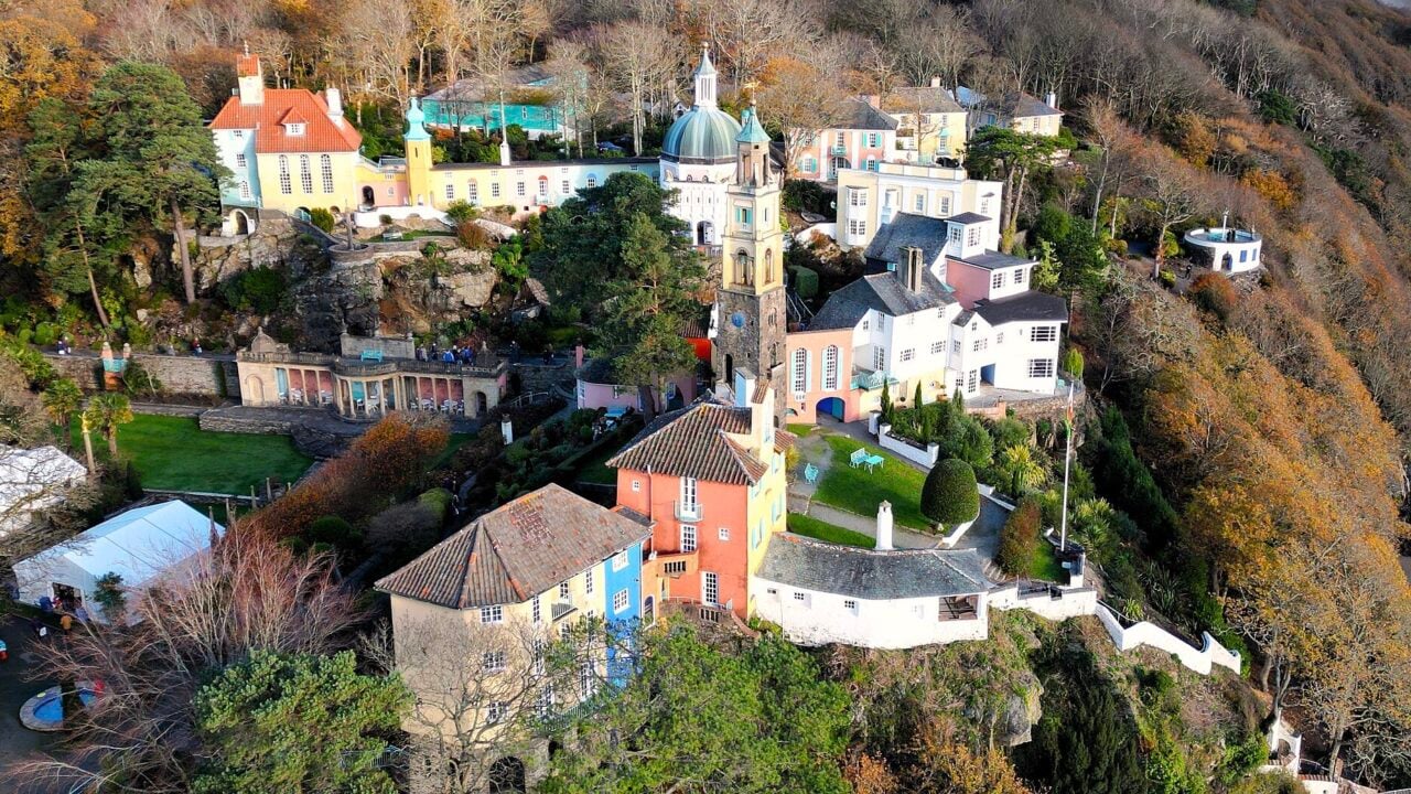 <p>No, you haven’t been transported to the Mediterranean, and yes, you are still in North Wales. The fairytale village of Portmeirion might be the most romantic spot in Wales. Sir Clough Williams-Ellis designed it between 1925 and 1975, and it continues to win over new fans today with its romantic mixture of architectural grace and winsome charm. What do you get if you cross the serenity of North Wales with the alluring architecture of Italy? Portmeirion, obviously.</p>