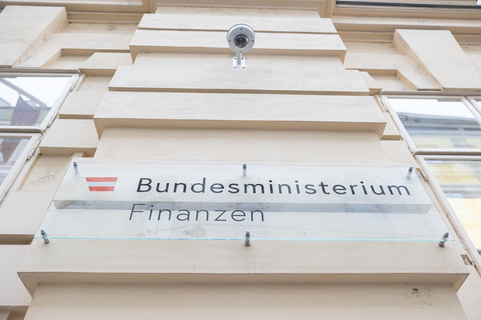 Finanzministerium warnt vor betrügerischen Webseiten