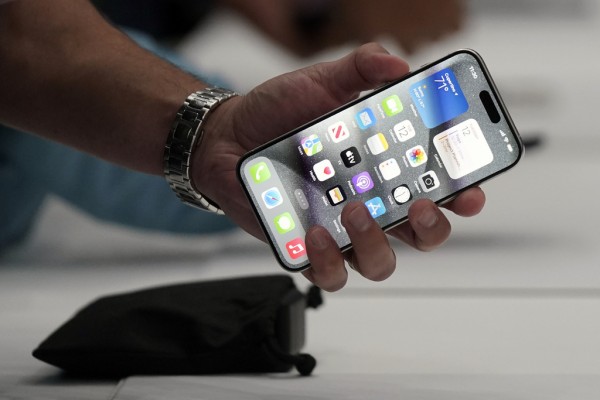 iPhone出現「5狀況」快備份！專家警告：手機即將變成死機