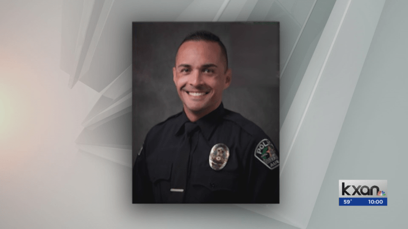 Austin Officer Killed While Trying To Rescue Hostages Police Say