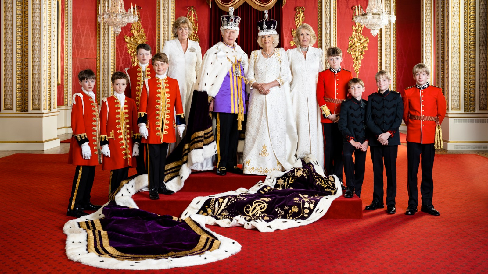 Buckingham palace the royal family