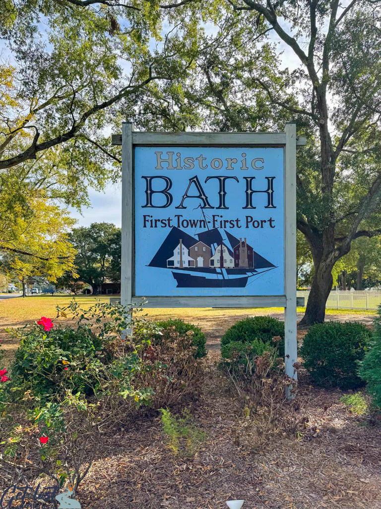 A guide to North Carolina's oldest town, Bath. Here are the top things to do in the historic district and the sights you can not miss!