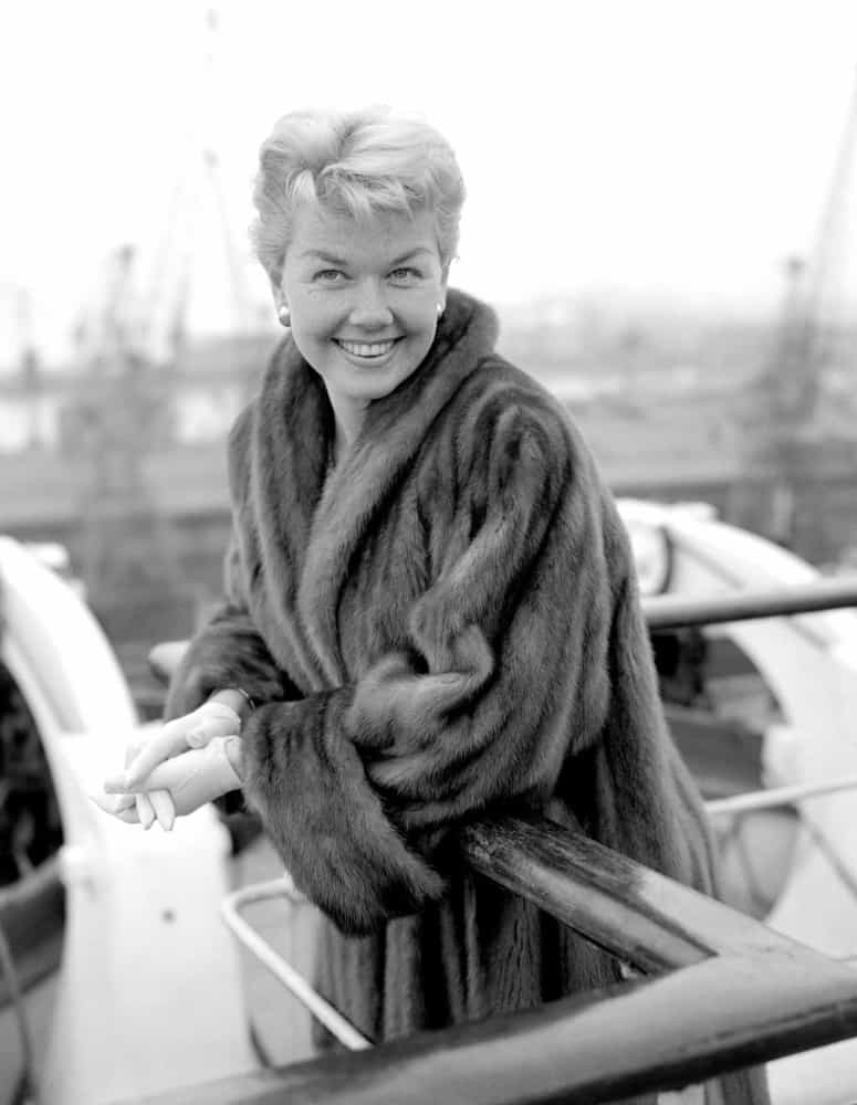 <p>Doris Day, pictured in 1955, is all smiles as she arrives in Southampton, England, on board Cunard's RMS <em>Queen Elizabeth</em>.</p><p>You may also like:<a href="https://www.starsinsider.com/n/494354?utm_source=msn.com&utm_medium=display&utm_campaign=referral_description&utm_content=597926en-za"> Movies where the protagonist dies</a></p>