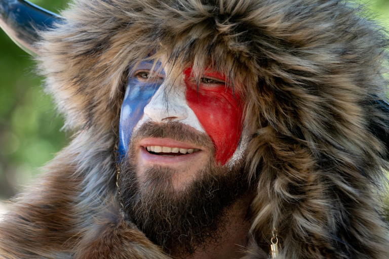 'QAnon Shaman' from Jan. 6 riot wants his furry horned hat and spear ...