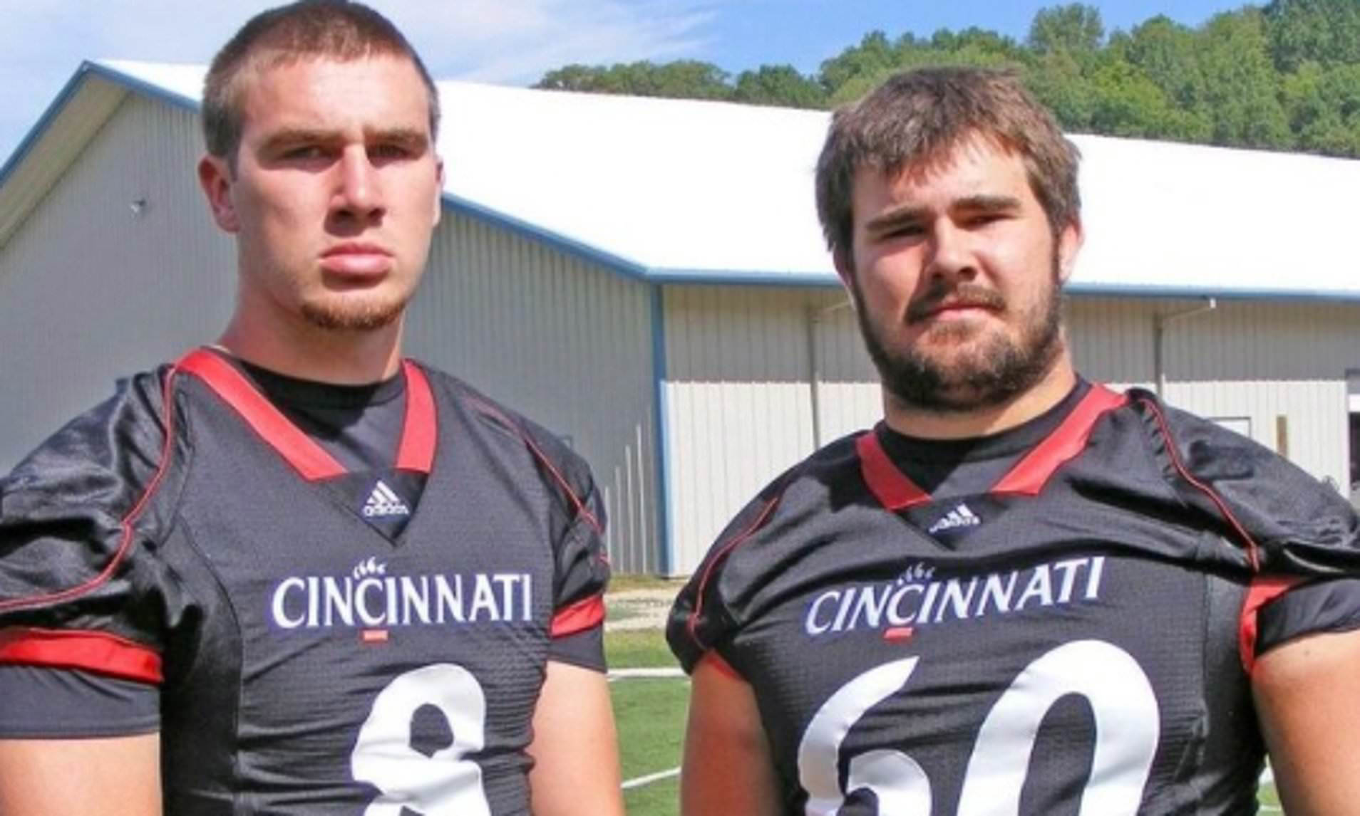 Hilarious college picture of Travis Kelce and brother Jason goes viral