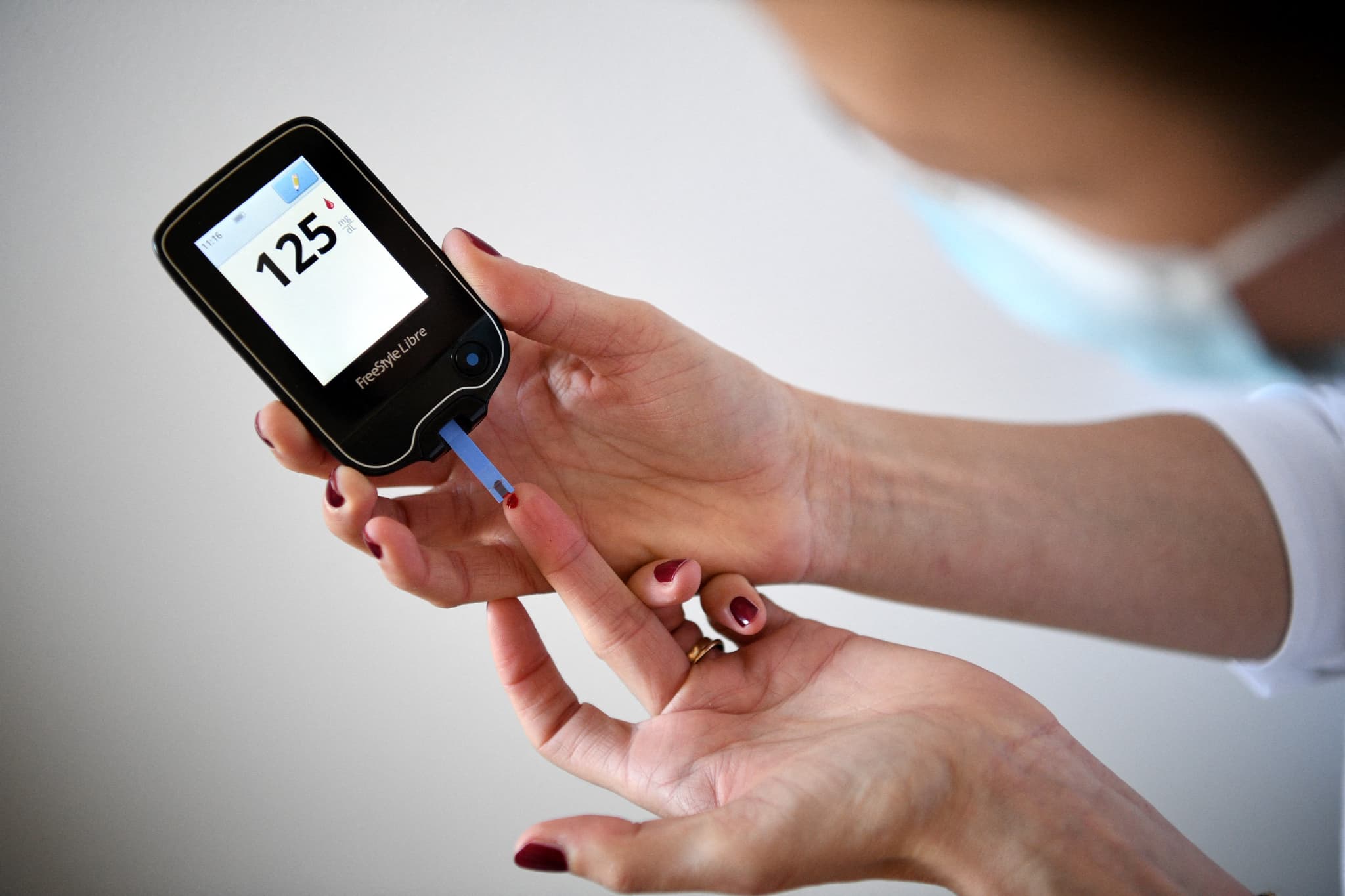 des diabétiques mis en danger par une application qui vidait la batterie de leur pompe à insuline