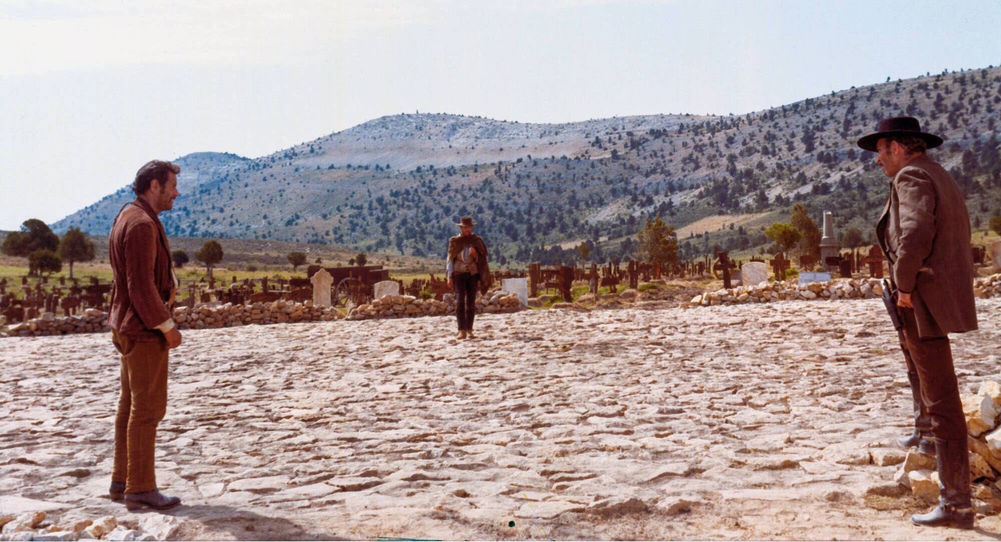 The good the bad. Хороший, плохой, злой фильм 1966. Клинт Иствуд дуэль. Мексиканская дуэль хороший плохой злой. Хороший, плохой, злой фильм 1966 Лорд.