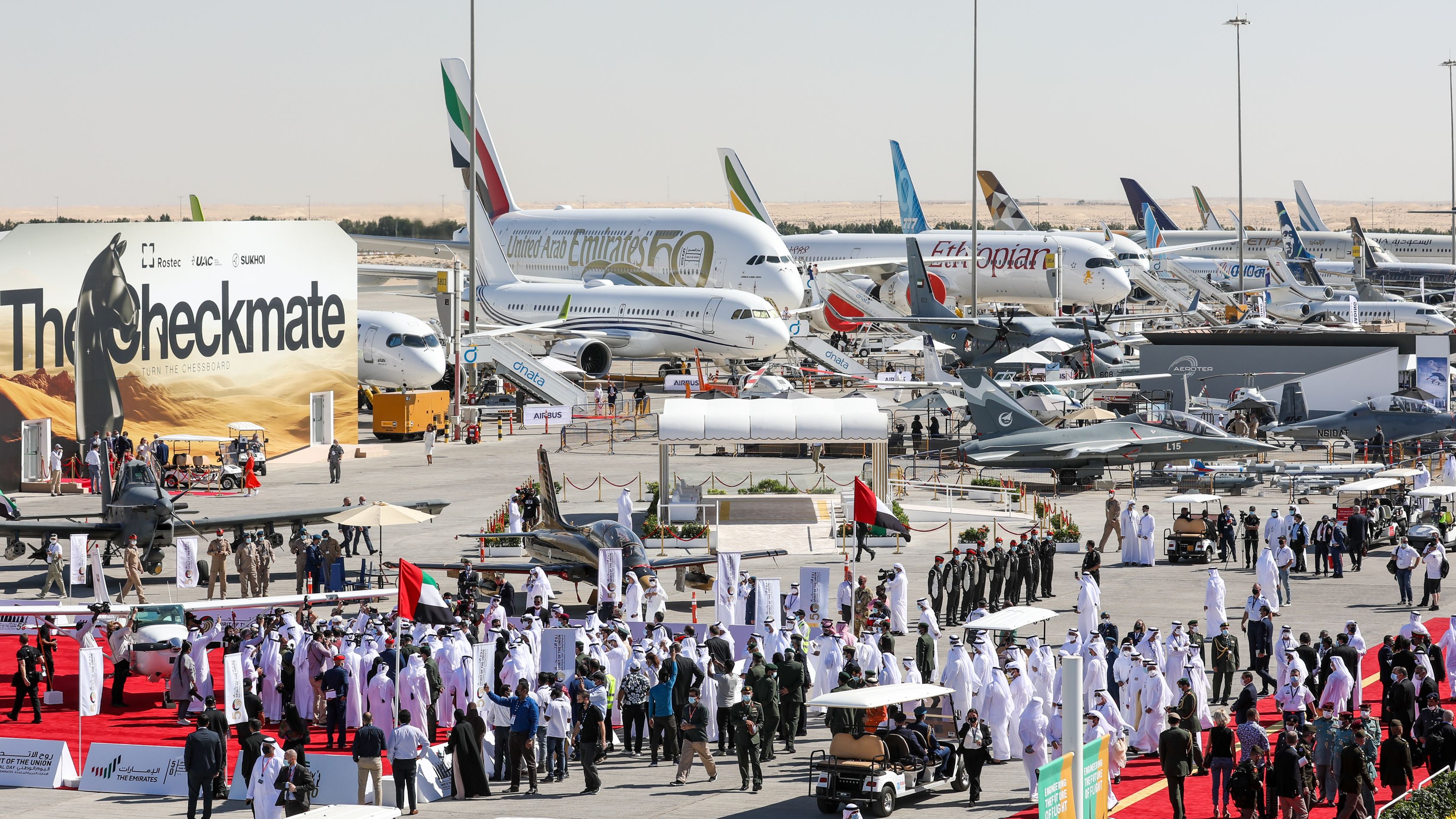 Дубай сегодня 19 апреля. Dubai Airshow 2023. Dubai Airshow 2021. Авиасалон в Дубае в 2023. Выставка Дубай аэрошоу 2023.