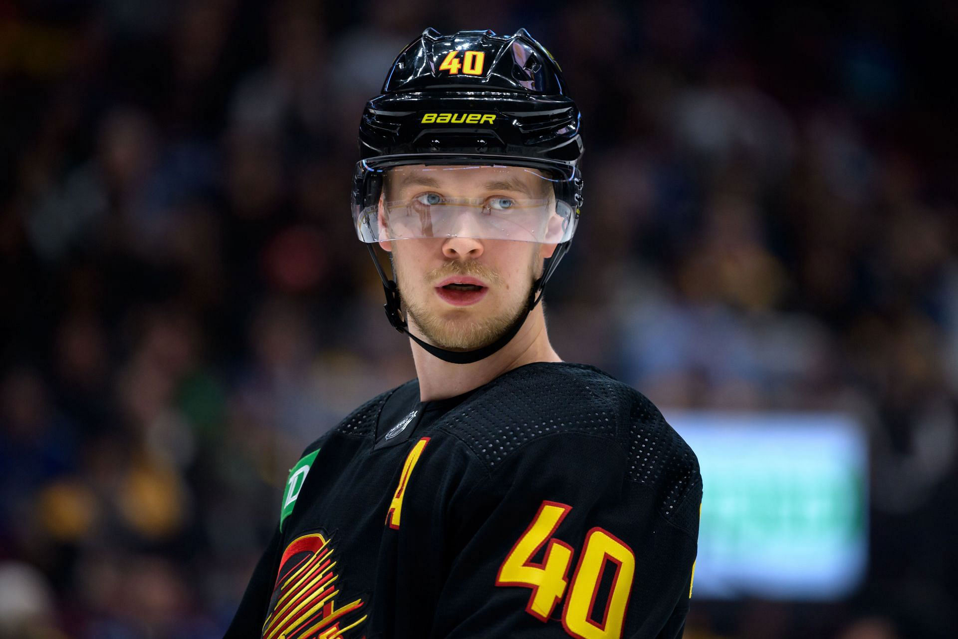 Vancouver Canucks GM provides latest on Elias Pettersson contract
