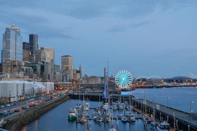 Is Seattle worth visiting? Let us put your doubts to rest, our undecided friend. We hoofed it around Seattle for...