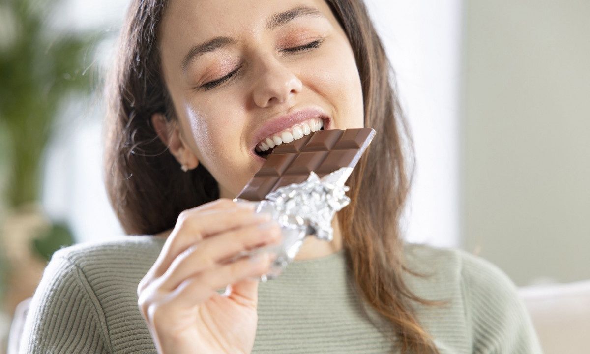μαύρη σοκολάτα και απώλεια βάρους – τι δείχνουν οι έρευνες