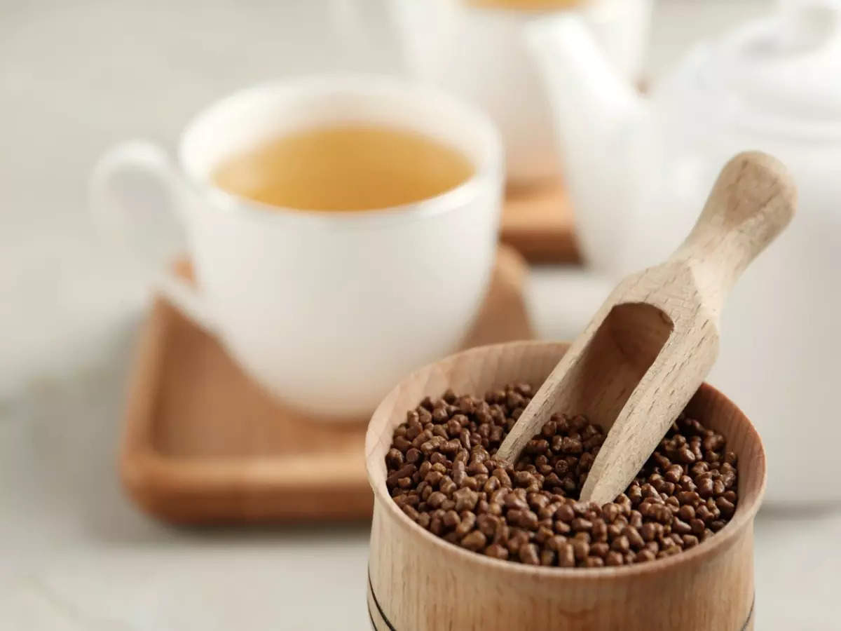 Чай гречишный польза и вред для женщин. Гречишный чай. Гречневый чай. Гречиха чай. Гречишный чай с кокосом.