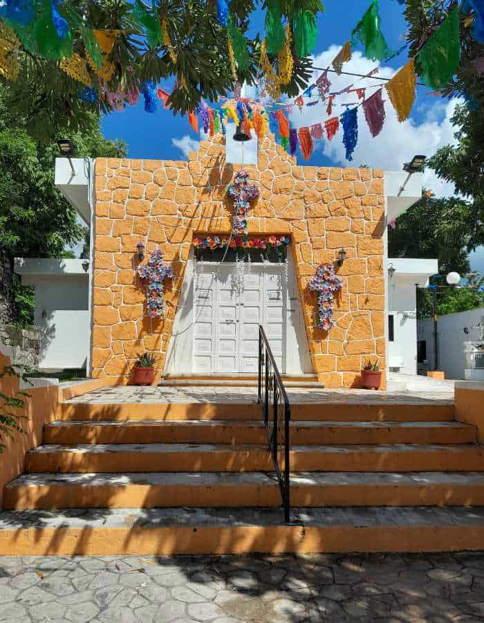 Is Cozumel Safer Than Cancun? (2024)