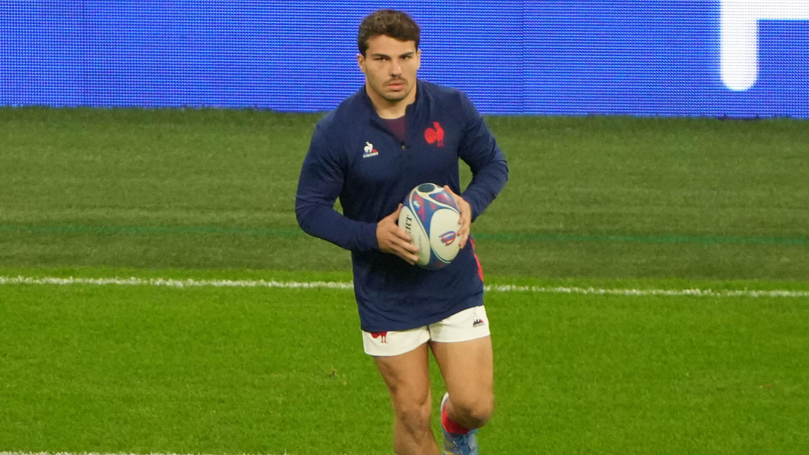 france star antoine dupont ‘being put in danger’ by switching to sevens