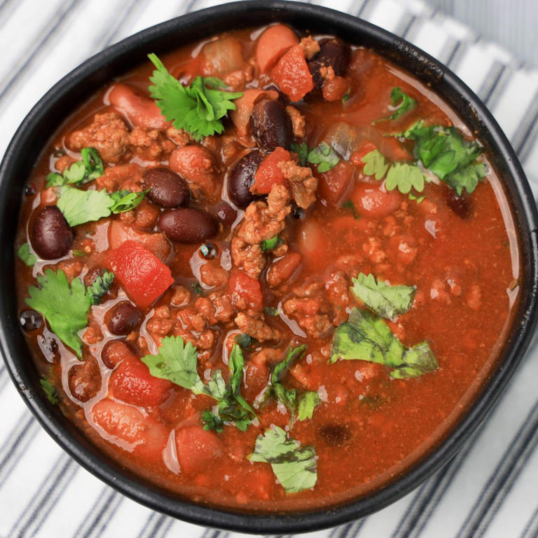 Slow Cooker Ground Beef Chili